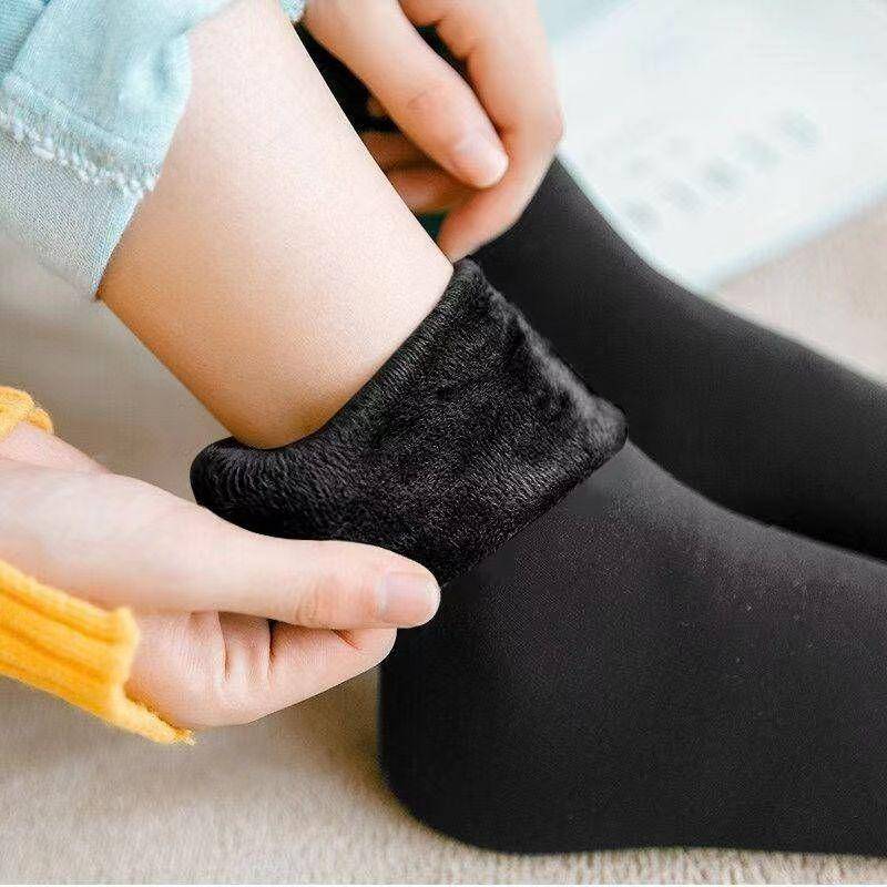 Neue Frauen Winter Warm Verdicken Thermische Weiche Casual Einfarbig Socken Wolle Kaschmir Hause Schnee Stiefel Samt Hause Boden Socke One size schwarz von Joom DACH