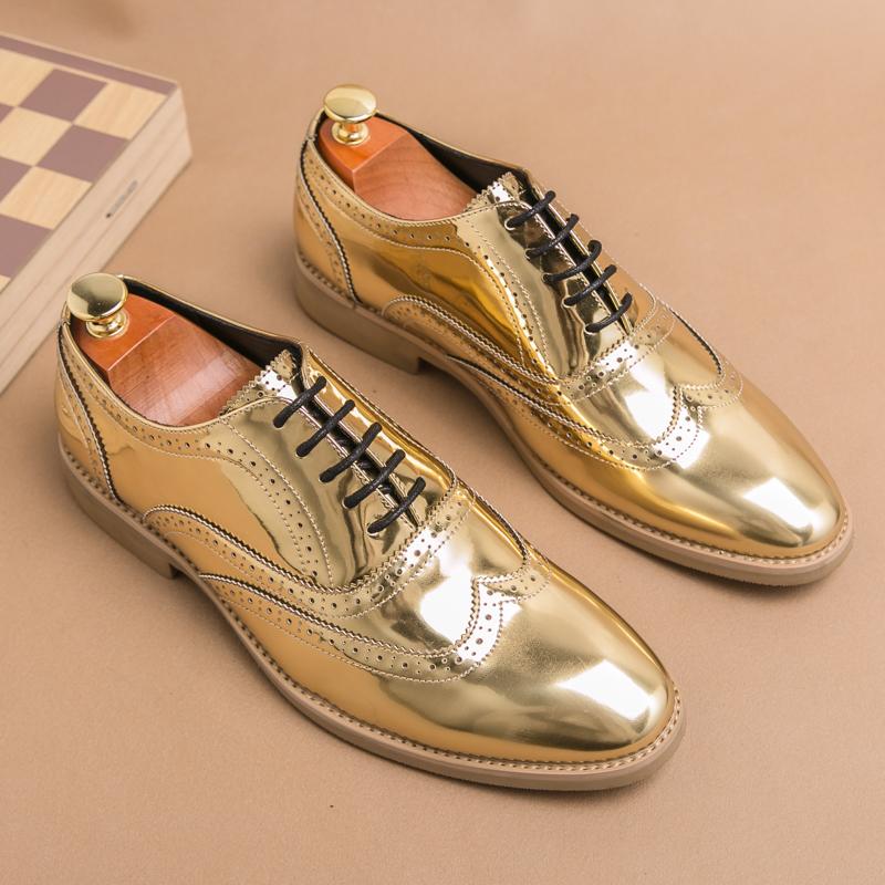 Neue Herren-Kleid-Lederschuhe, luxuriöse Mode, Bräutigam, Hochzeitsschuhe, Herren-Brogue-Schuhe im England-Stil 40 gold von Joom DACH