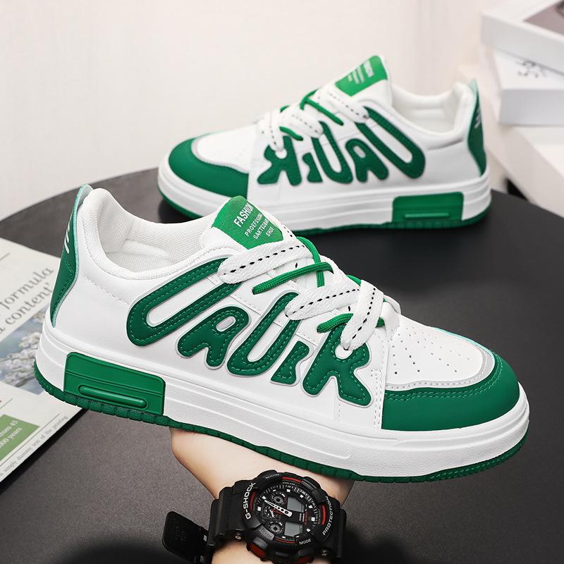 Neue Herren-Sneaker Skateboard-Schuhe Outdoor Schnürschuhe Lässige Laufschuhe für Herren Mode Plateau-Tennisschuhe Zapatillas Hombre 39 von Joom DACH