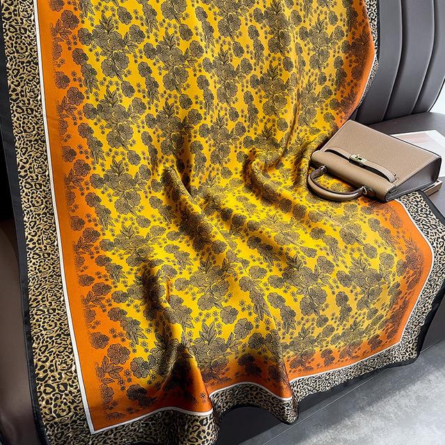 Neue Luxus Marke Silk Schal Frauen Sommer Strand Satin Schal Design Wrap Drucken Hijab Frühling Große Kopftücher Stolen Bandana 2022 180x90cm von Joom DACH