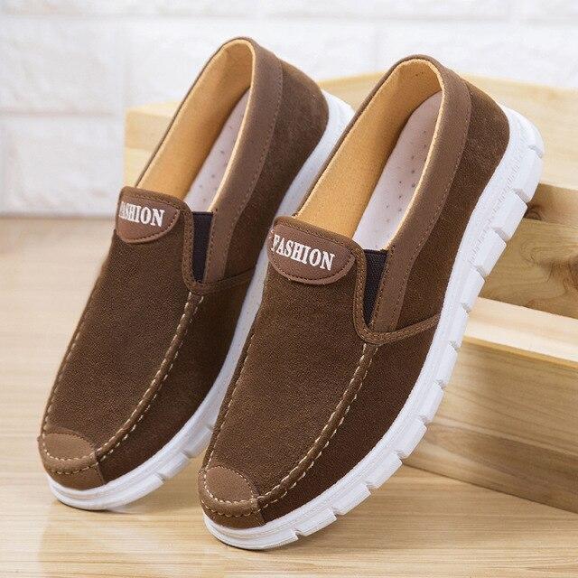 Neue Marke Herren Wildleder Halbschuhe Mode Lässig Weiche Lederschuhe Mokassins Atmungsaktive Slipper Fahrschuhe Größe Schuhe Für Männer 40 braun von Joom DACH