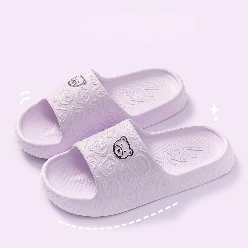 Neue Mode Sommer Paar Cartoon Relief Flache Rutschen Geschmeidig Dünne Sandalen Für Frauen Männer Hausschuhe Damen Hause Innen-Flip-Flops 38-39 violett von Joom DACH