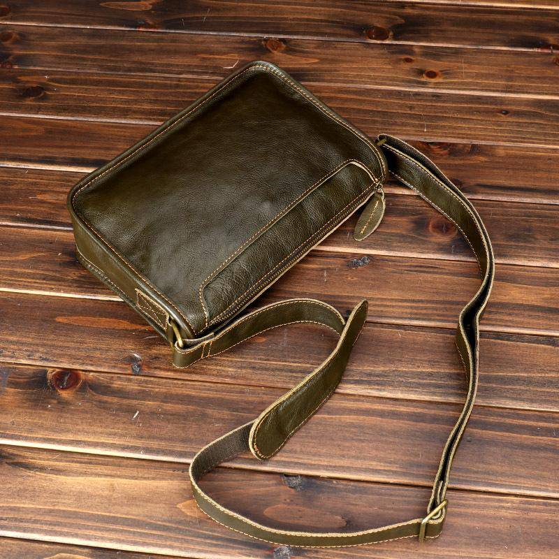 Neue Original Crazy Horse Skin Herrentasche aus echtem Leder Umhängetasche Herren handgefertigte Kopfschicht-Rindsleder-Umhängetasche Retro kleiner Rucksack von Joom DACH