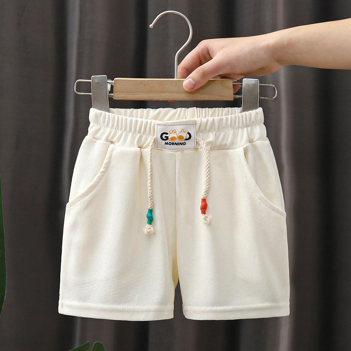 Neue Sommer Jungen Shorts Candy Farbe Strand Shorts für Kinder Casual Elastische Taille Kinder Kurze Hosen Sport Kleidung Outwear 100cm weiß von Joom DACH