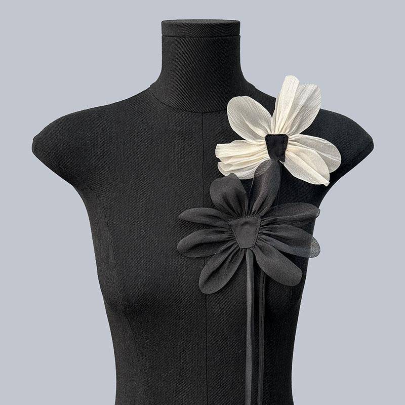 Neue Tuch Stoff Kragen 2 Stücke Blume Brosche für Frauen Pins Spitze Blume Corsage Revers Pins Handgemachten Schmuck Hochzeit Party Geschenke von Joom DACH