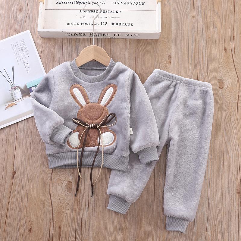 Neue Winter Baby Mädchen Jungen Homewear Sets Herbst Mode Flanell Fleece Kleidung Kinder Cartoon Bär Nachtwäsche Kinder Pyjamas 90 von Joom DACH
