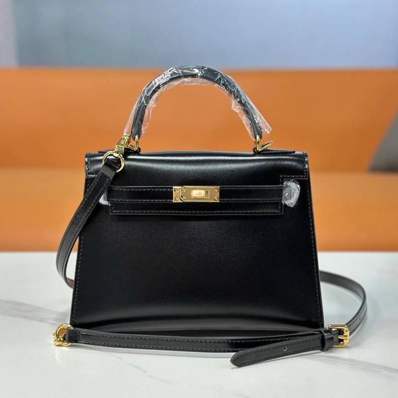 Neue echte Leder Damen Tasche glänzend Lack Box schlichte Tasche Retro einfache einzelne Schulter Handtasche 22x7x14cm gold/schwarz von Joom DACH