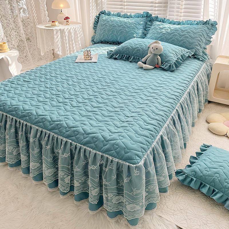 Neue gesteppte Spannbettlaken aus Baumwollspitze, dreiteilige Tagesdecke aus Spitze im Prinzessinnen-Stil 150*200cm 1pcs von Joom DACH