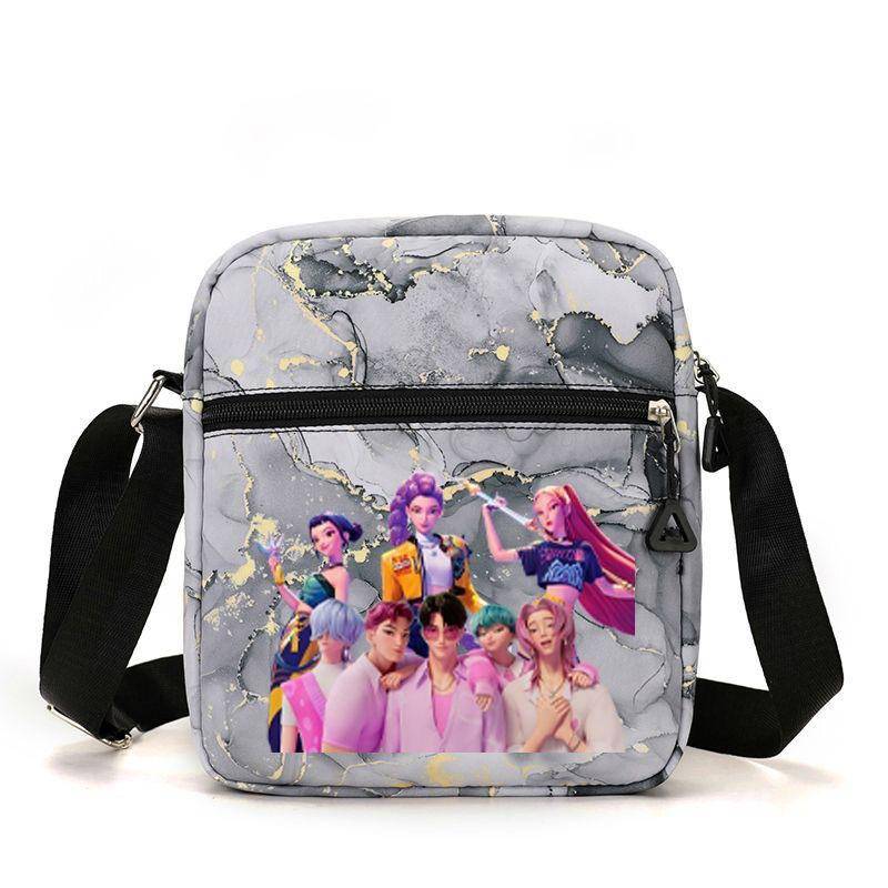 Neue koreanische Kpop Dämonenjäger Mädchengruppe umlaufend bedruckte Schultertasche Umhängetasche Studententasche niedlich große Kapazität von Joom DACH