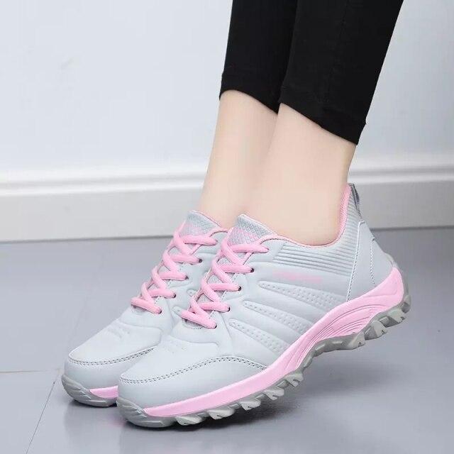 Neue leichte Wanderschuhe Damen-Sneakers Leder Wasserdicht Bequeme Mutterschuhe Sportschuhe Reiseschuhe 5 von Joom DACH