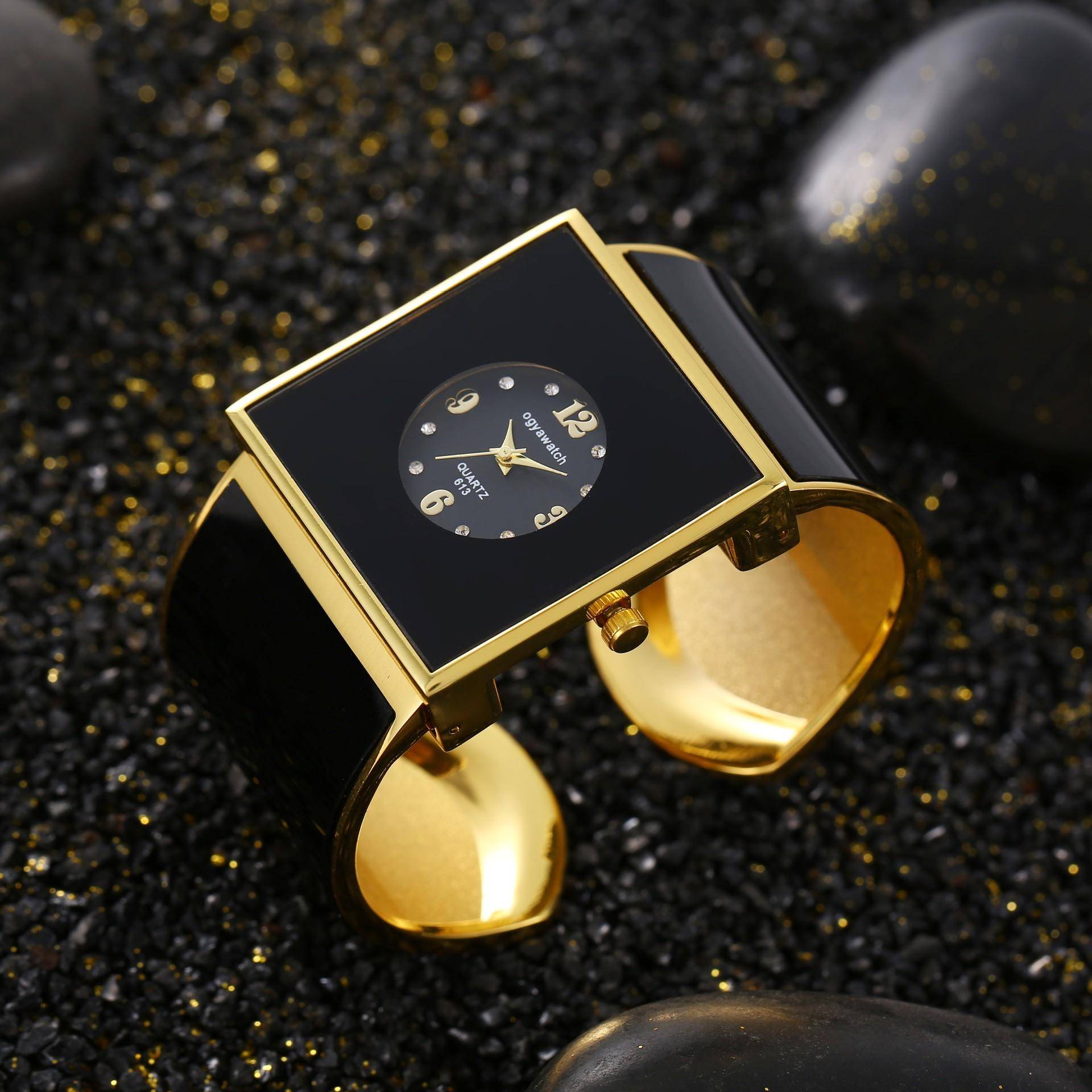 Neue modische Damen-Armbanduhr, quadratische Damenuhr von Joom DACH