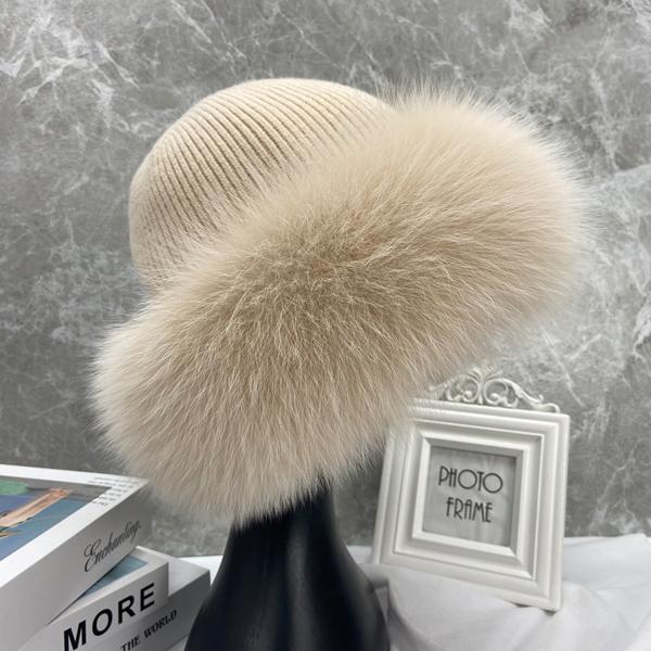 Neue stilvolle Beanie Hüte für Frauen Winter Warme Flauschige Knochen Kappe Weiche Außen Dicke Natürliche Fuchs Pelz Hut Weibliche Kuppel hüte head 55-60cm beige von Joom DACH
