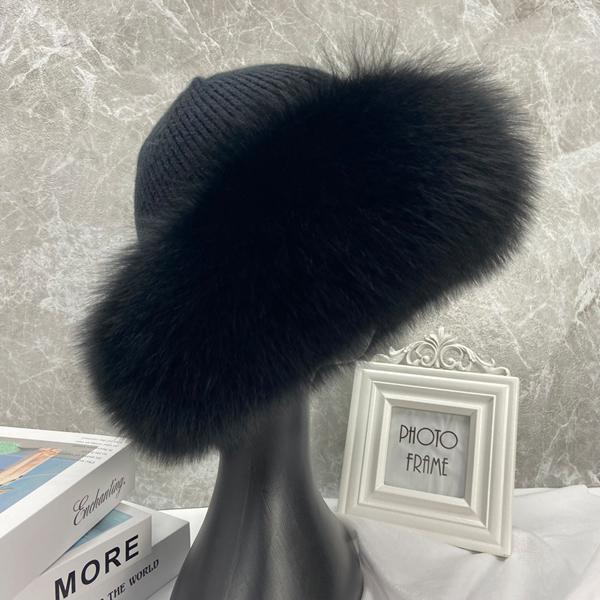 Neue stilvolle Beanie Hüte für Frauen Winter Warme Flauschige Knochen Kappe Weiche Außen Dicke Natürliche Fuchs Pelz Hut Weibliche Kuppel hüte head 55-60cm schwarz von Joom DACH