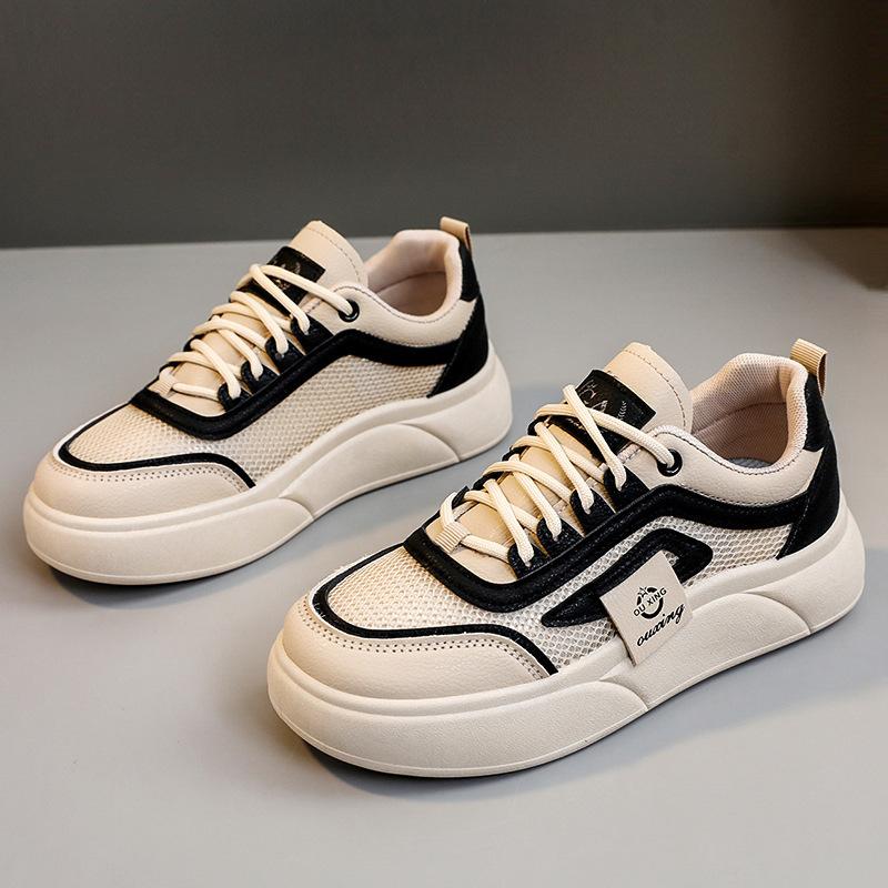 Neue weiße Schuhe mit Mesh-Oberfläche für Damen, Sommer-Plateau-Mesh-Schuhe, die die Körpergröße erhöhen, atmungsaktive, bequeme Sport- und Freizeitschuhe 40 von Joom DACH