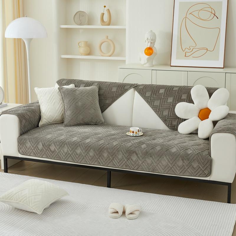 Neuer Herbst Winter Sofabezug Rutschfestes Sofa Handtuch Einfarbig Geometrisch Plüsch Armlehnenkissenbezug Universelle Komfort Sofa Matte 70x70cm 1pcs von Joom DACH