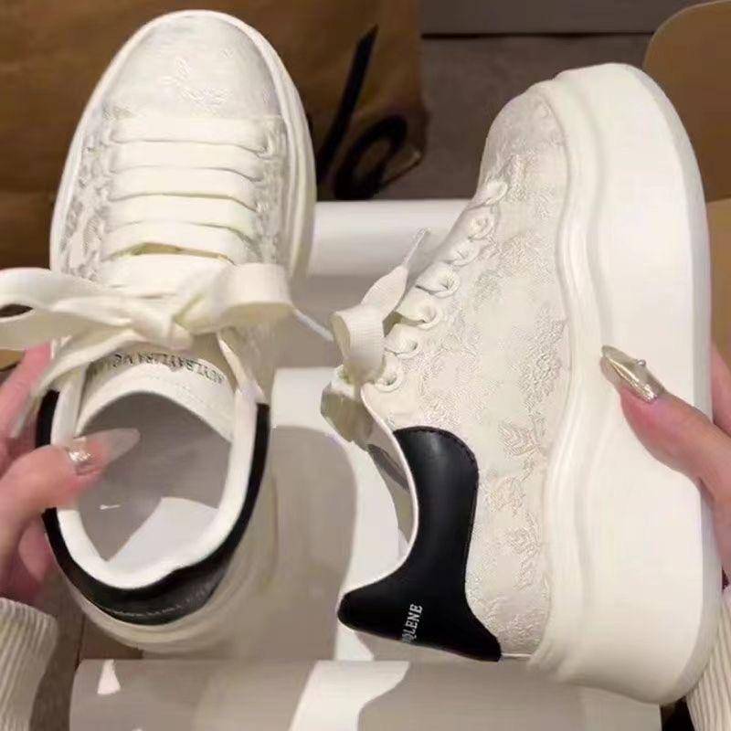 Neuer chinesischer Stil Antiker Stil Druck Stickerei Kleine weiße Schuhe Damen Neue vielseitige Muffin-Plateau-Freizeitschuhe Einzelne Schuhe Damen 40 schwarz von Joom DACH