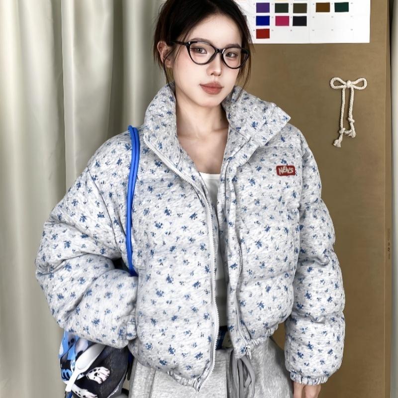 Neues Damen-Winterdesign mit kleinem Blumendruck, kurzer Stehkragen, wattierte Jacke, gepolsterter Brotmantel. L von Joom DACH