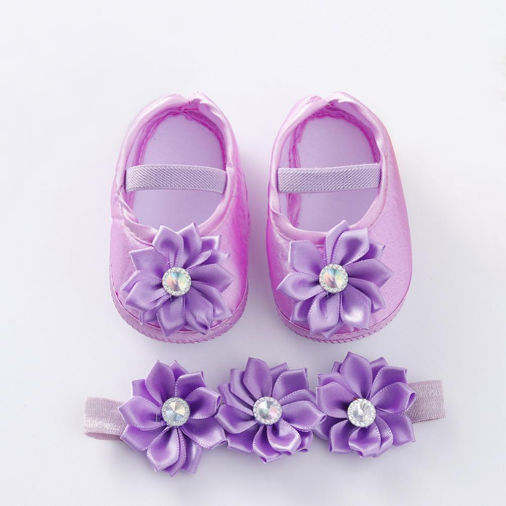Neugeborene Babyschuhe Taufe mit Blume Baby Mädchen Spitzenschuhe Kleinkind Prewalker süße Baby weiche Schuhe für 0–12 Monate Kinder mit Haarband 11/S von Joom DACH