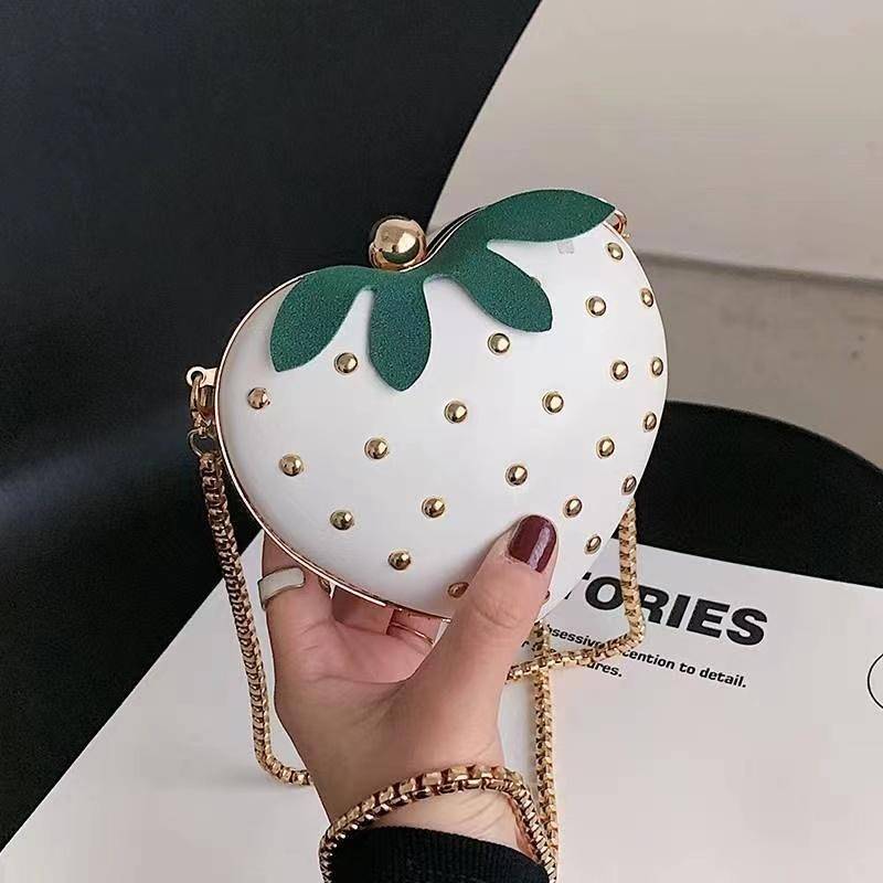Niedlich Obst Erdbeere Herz Form Pu Niet Mini Mode Damen Kette Geldbörse Kupplung Tasche Schulter Tasche Tote Weibliche Klappe Handtasche Q5 One Size weiß Niedlich Obst Erdbeere Herz Form Pu Niet Mini Mode Damen Kette Geldbörse Kupplung Tasche Schulter Tasche Tote Weibliche Klappe Handtasche Q5 One Size weiß von Joom DACH