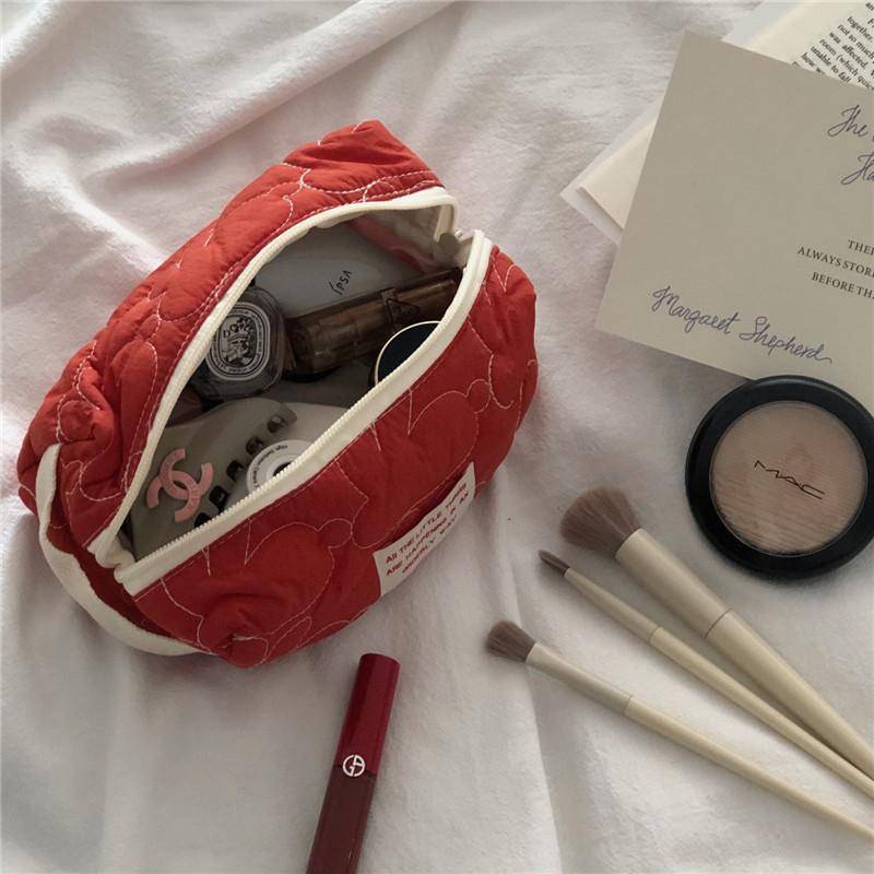 Niedliche Kaninchen-Reise-Kosmetik-Lippenstift-Geldbörsen-Aufbewahrungstasche Kawaii Frauen-Make-up-Handtaschen-Organizer-Mappen-Beutel-Federmäppchen-Taschen rot von Joom DACH