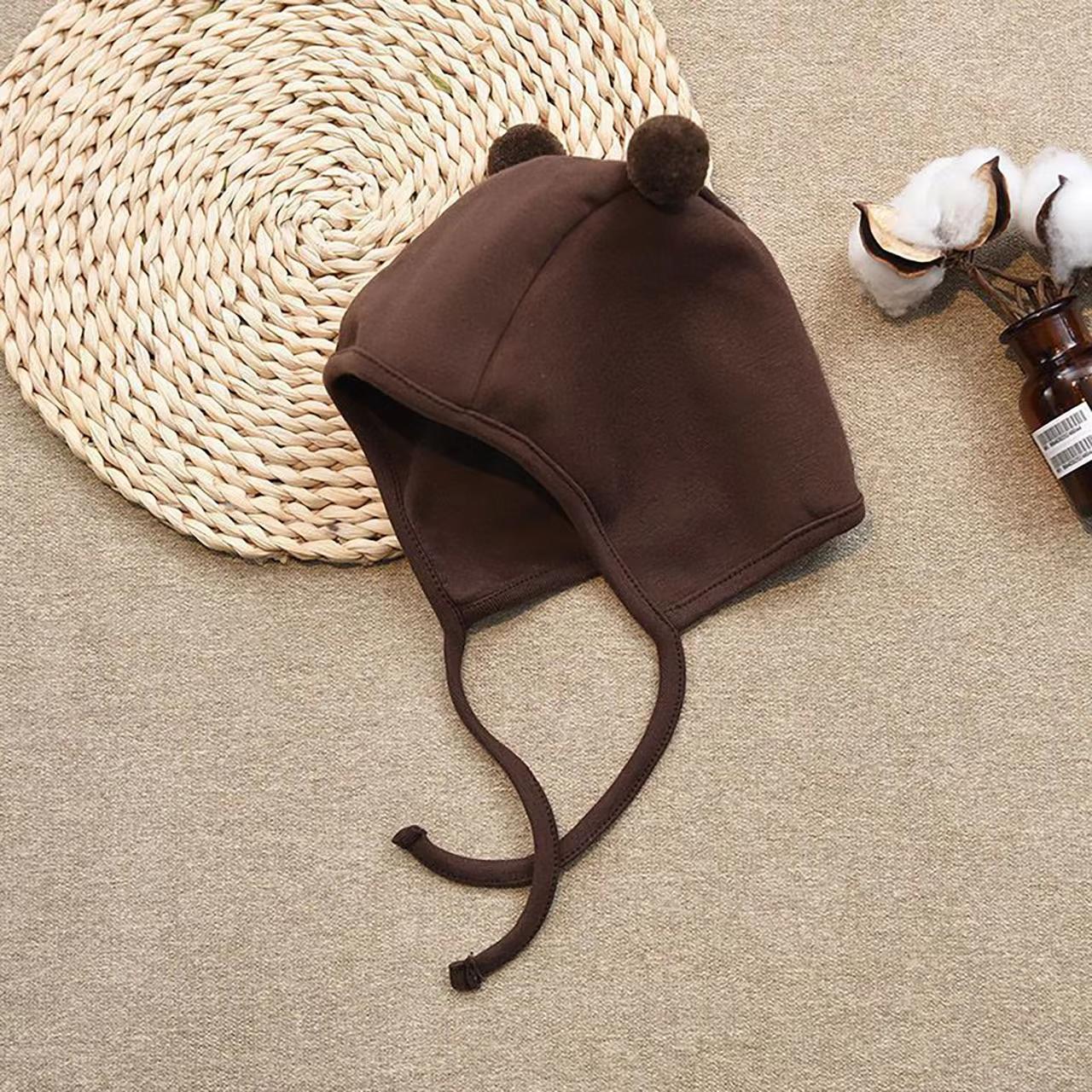 Niedliche kleine Pompom-Babymütze Einfarbig Neugeborener Junge Mädchen Ohrenschutzmütze Frühling Herbst Kleinkind Schnürung Warme Mütze kaffeebraun von Joom DACH