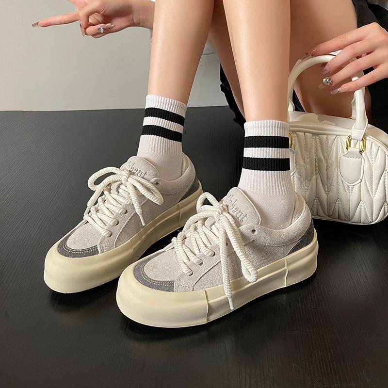 Nischenstil Leopardenmuster Plateau Freizeitschuhe Damen Schnürschuhe Matte Oberfläche Höhenerhöhende Board Schuhe Damen Atmungsaktive Weiße Schuhe Damen 40 von Joom DACH