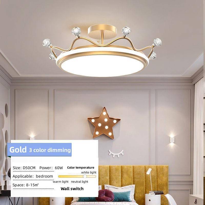 Nordic Crown Schlafzimmer Deckenleuchte kreative warme moderne Licht Luxus zweite Schlafzimmer Prinzessin Mädchen Kinderzimmer Kronleuchter 3 color dimming gold Nordic Crown Schlafzimmer Deckenleuchte kreative warme moderne Licht Luxus zweite Schlafzimmer Prinzessin Mädchen Kinderzimmer Kronleuchter 3 color dimming gold von Joom DACH
