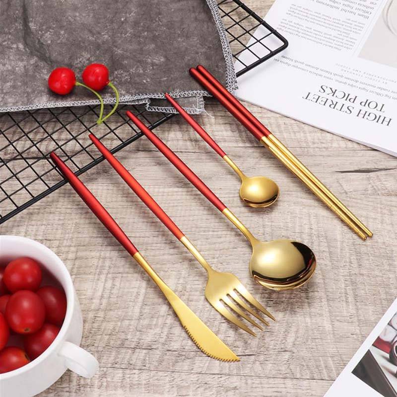 Nordic Edelstahl Steak Messer Gabel Löffel Teelöffel Essstäbchen 5 Stück Set Spiegel Matted Luxus Küche Geschirr Set Home Party Geschirr Set 5 pcs set rot von Joom DACH
