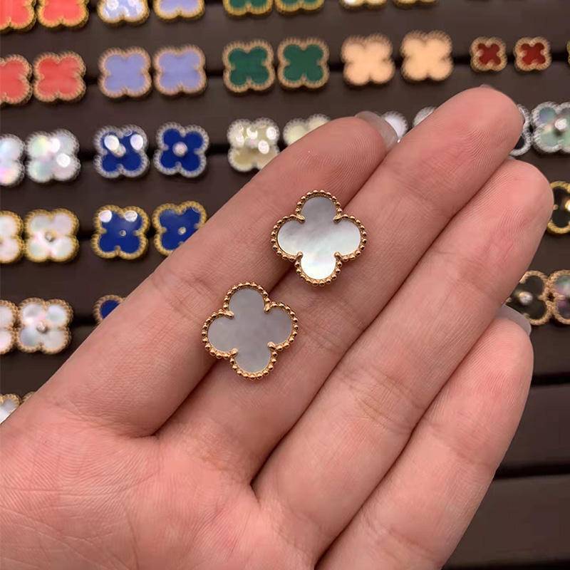 Ohrringe mit vierblättrigem Gras, leichte, luxuriöse Ohrstecker aus weißem Fritillaria, rotem Achat und Malachit, für Damen von Joom DACH