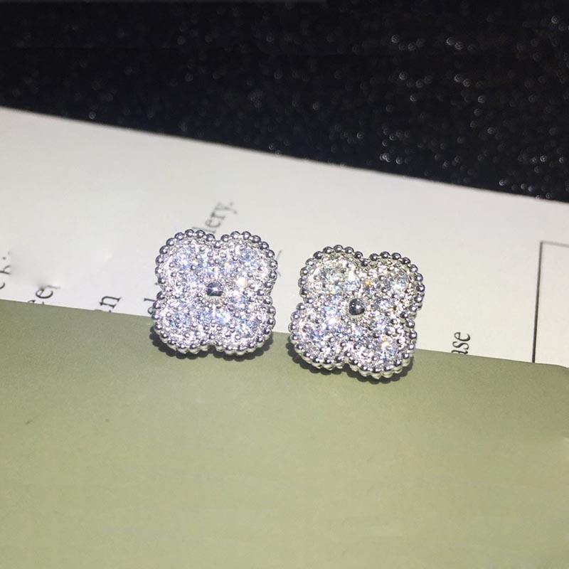 Ohrringe mit vierblättrigem Gras, leichte, luxuriöse Ohrstecker aus weißem Fritillaria, rotem Achat und Malachit, für Damen von Joom DACH