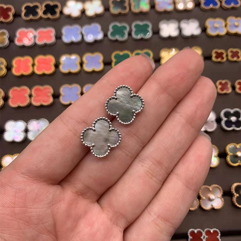 Ohrringe mit vierblättrigem Gras, leichte, luxuriöse Ohrstecker aus weißem Fritillaria, rotem Achat und Malachit, für Damen von Joom DACH