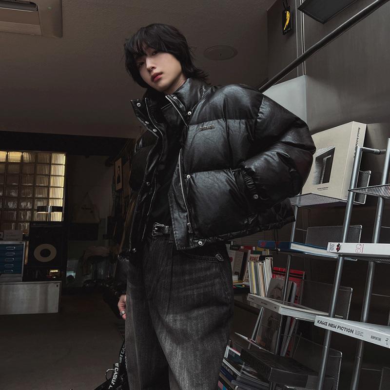 PU-Leder Kurzer Baumwollmantel für Herren Winter Locker Warmer Mantel Koreanischer Stil Trendy Stehkragen Baumwollmantel 2XL schwarz von Joom DACH