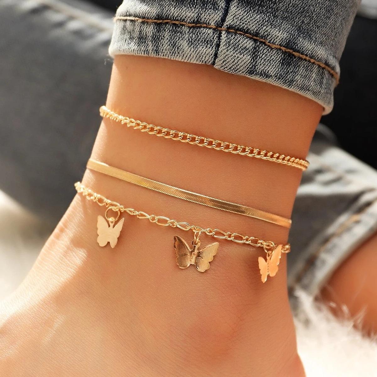 Personalisiertes hohles handgefertigtes Fußschmuckset, Design Sense Chain Letter Butterfly Fußkettchen gold von Joom DACH