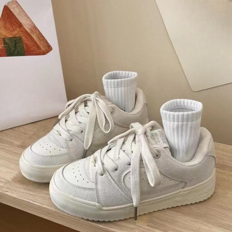 Plateau Nische Retro Board Schuhe Damen Frühling und Herbst Neue Lässige Sportschuhe Mode Vielseitige Weiße Schuhe 40 von Joom DACH