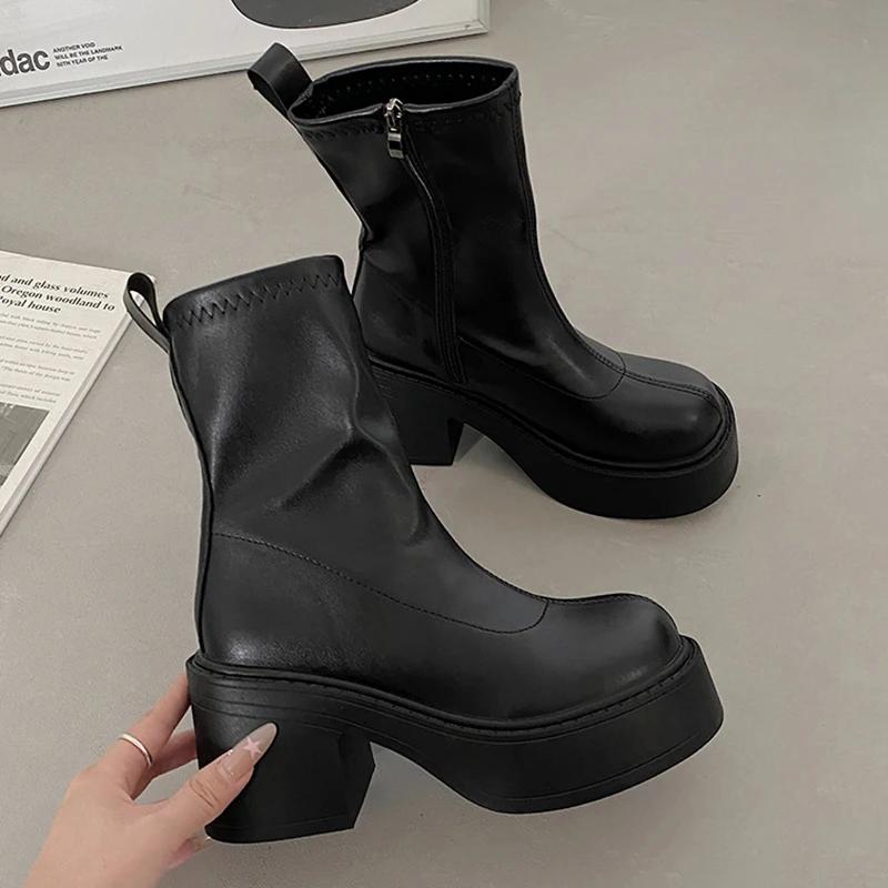 Plateau-Stiefeletten für Damen, modische seitliche Reißverschlüsse, kurze Stiefel, elegante quadratische High Heels, moderne Damen-Bodties 35 schwarz von Joom DACH