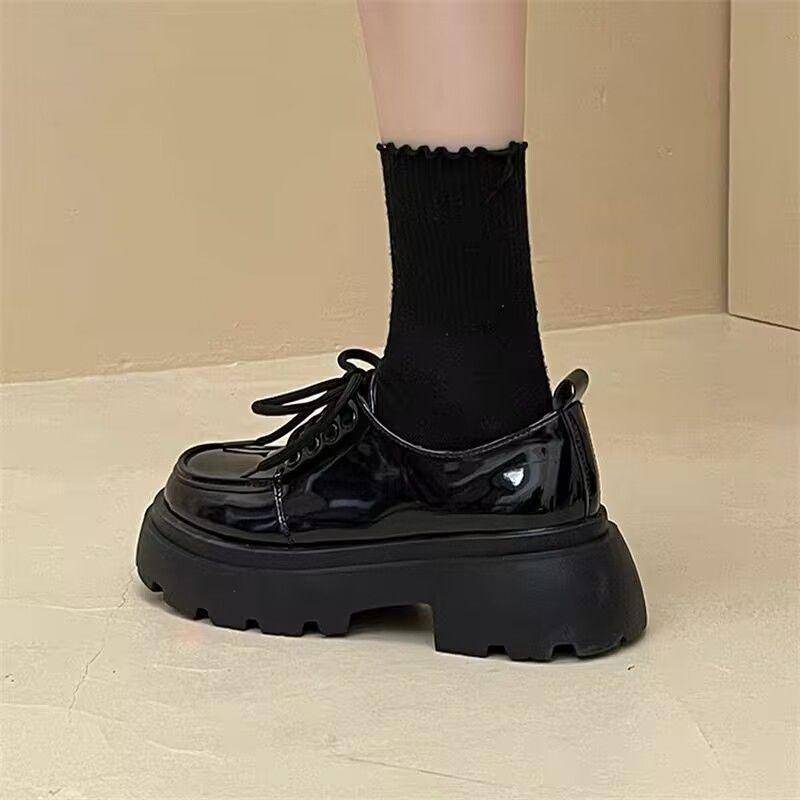 Plateauschuhe aus Leder im britischen Stil für Damen, neue, vielseitige schwarze Pumps im Herbst, Muffin-Loafer 40 von Joom DACH