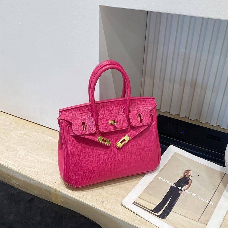 Platinfarbene Tasche mit goldener Schnalle Handtasche aus echtem Leder mit großem Fassungsvermögen für Damen Modische Umhängetasche im neuen Stil 30*24*16cm von Joom DACH