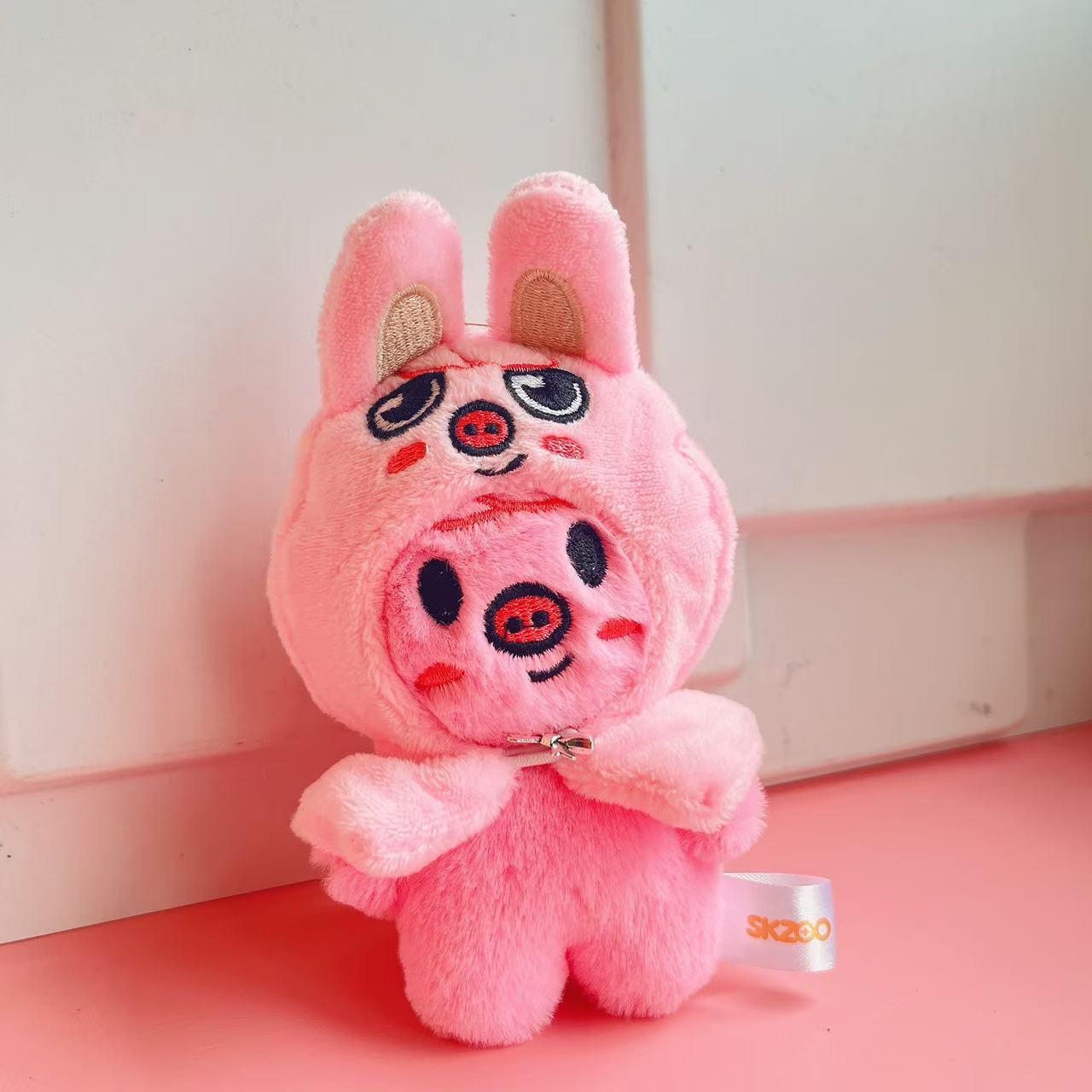 Plüsch Schlüsselanhänger Wolf Stofftier Seoul FM Woche Umhang Puppe Magische Schule Kind Geburtstagsgeschenk von Joom DACH