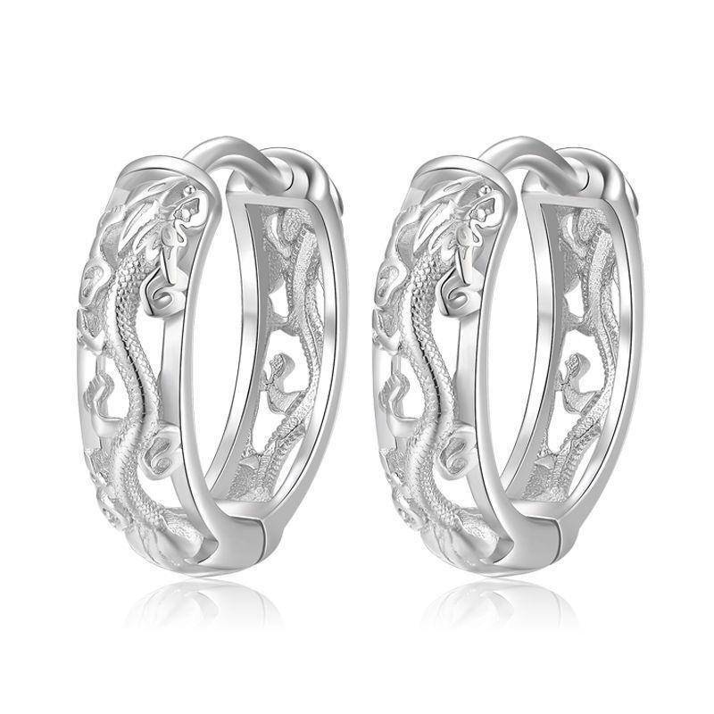 Punk Hohlen Drachen Geschnitzte Ohr Schnalle Ohrringe Für Männer/Frauen Schwarz Weiß Farbe Hip Hop Straße Beliebte Ohr Schmuck silber von Joom DACH