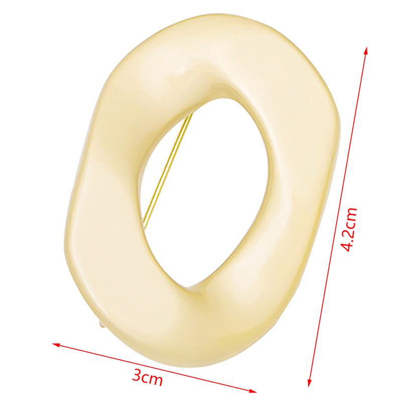 Punk Stil Broschen Unisex Frauen Geometrie Heben Metall Hard Rock Stil Party Pins 3*4.2cm blasses gold von Joom DACH