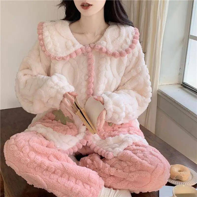 Pyjama Damen Winterzeit Neuer Stil Cardigan Korallenfleece Erdbeer-Jacquard Samt Warm Verdickend und Gefleect Loungewear-Set 2XL von Joom DACH