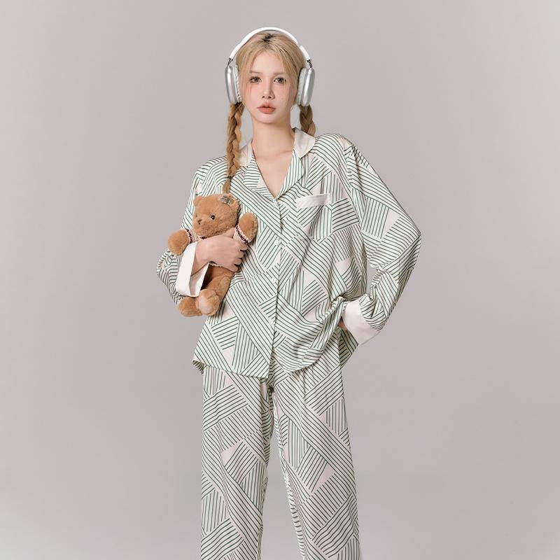 Pyjamas für Frauen Herbst Langarm Anzüge Home Kleidung Frauen Frühling und Herbst Ice Silk Casual XL von Joom DACH