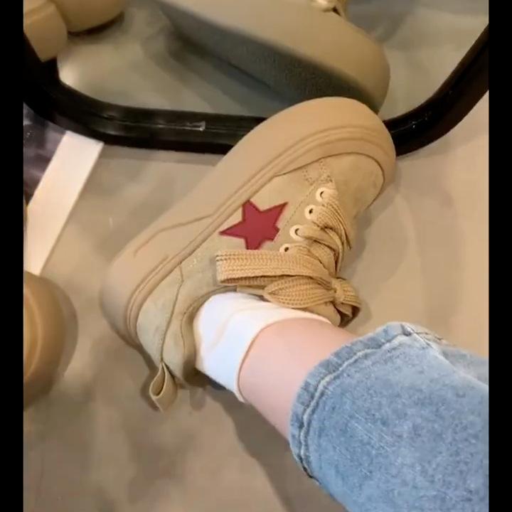 Retro Schuhe mit Plateausohle Damen Neu Frühling und Herbst Lässige Brotschuhe Vielseitige High Street Moral Trainingsschuhe Board Schuhe 35 rot von Joom DACH