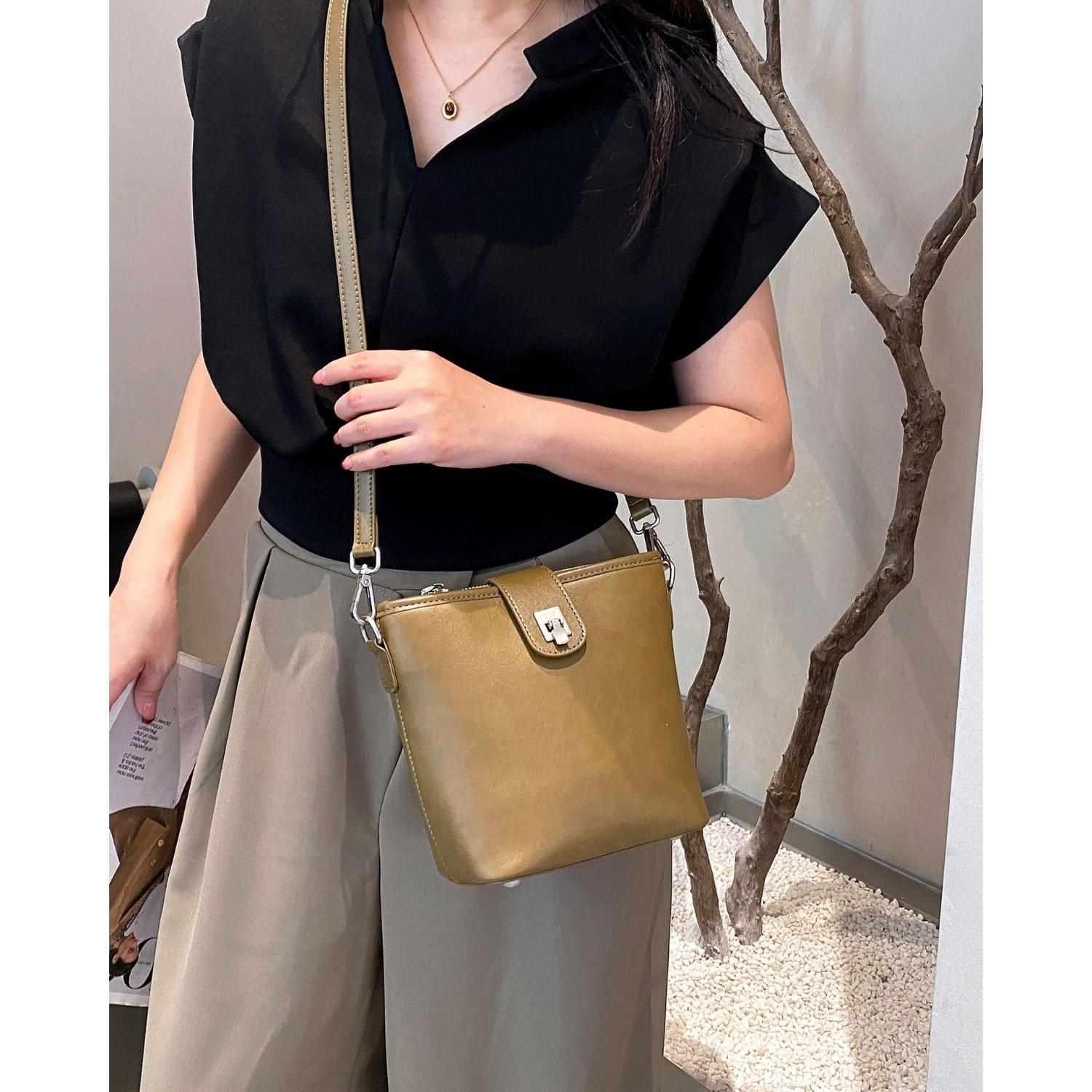 Rindsleder Modische Kleine Leichte Luxustasche Damentasche Handgriff Kartenetui Einfache Damen Handy Wechsel Eimerbeutel olivgrüne von Joom DACH