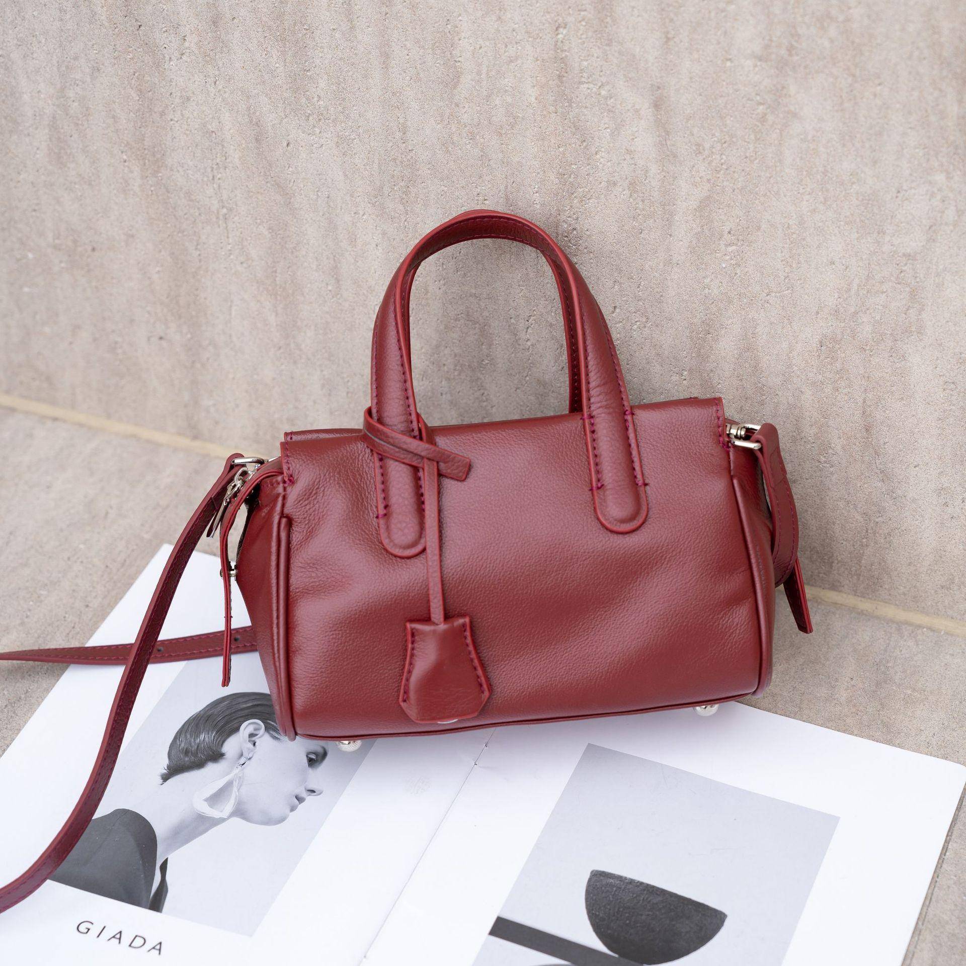 Rindsleder Quadratische Tasche Umhängetasche Horizontale Quadratische Tasche Beliebt Mode Nische Damen Schulter Praktische Weiche Handtasche von Joom DACH