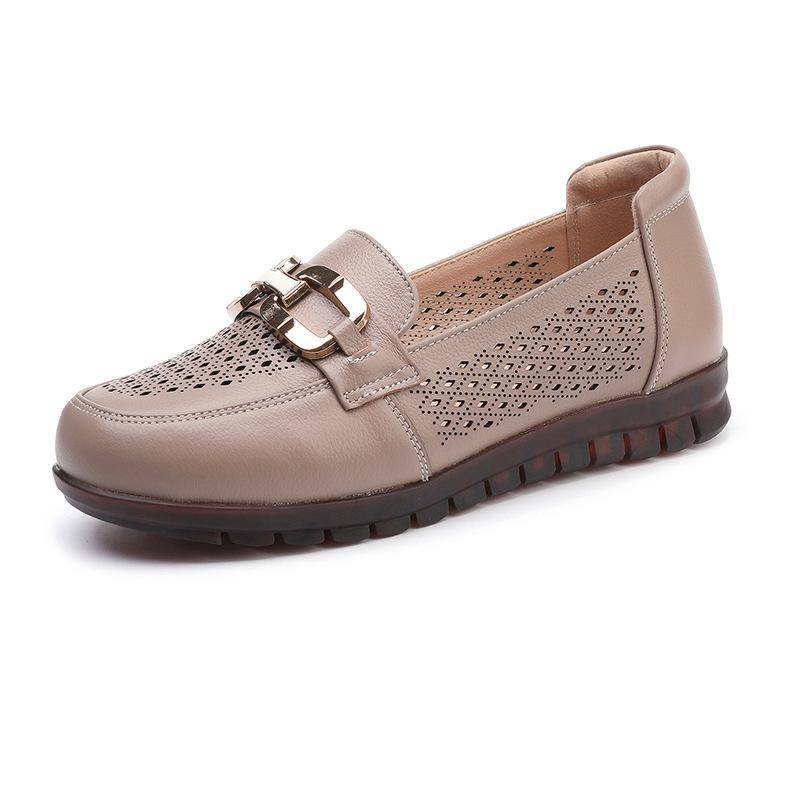 Rindsleder Schuhe mit weichen Sohlen Sommer Neue Stil Hohl Schuhe Damen Bequeme Rutschfeste Große Größe Sandalen 40 von Joom DACH