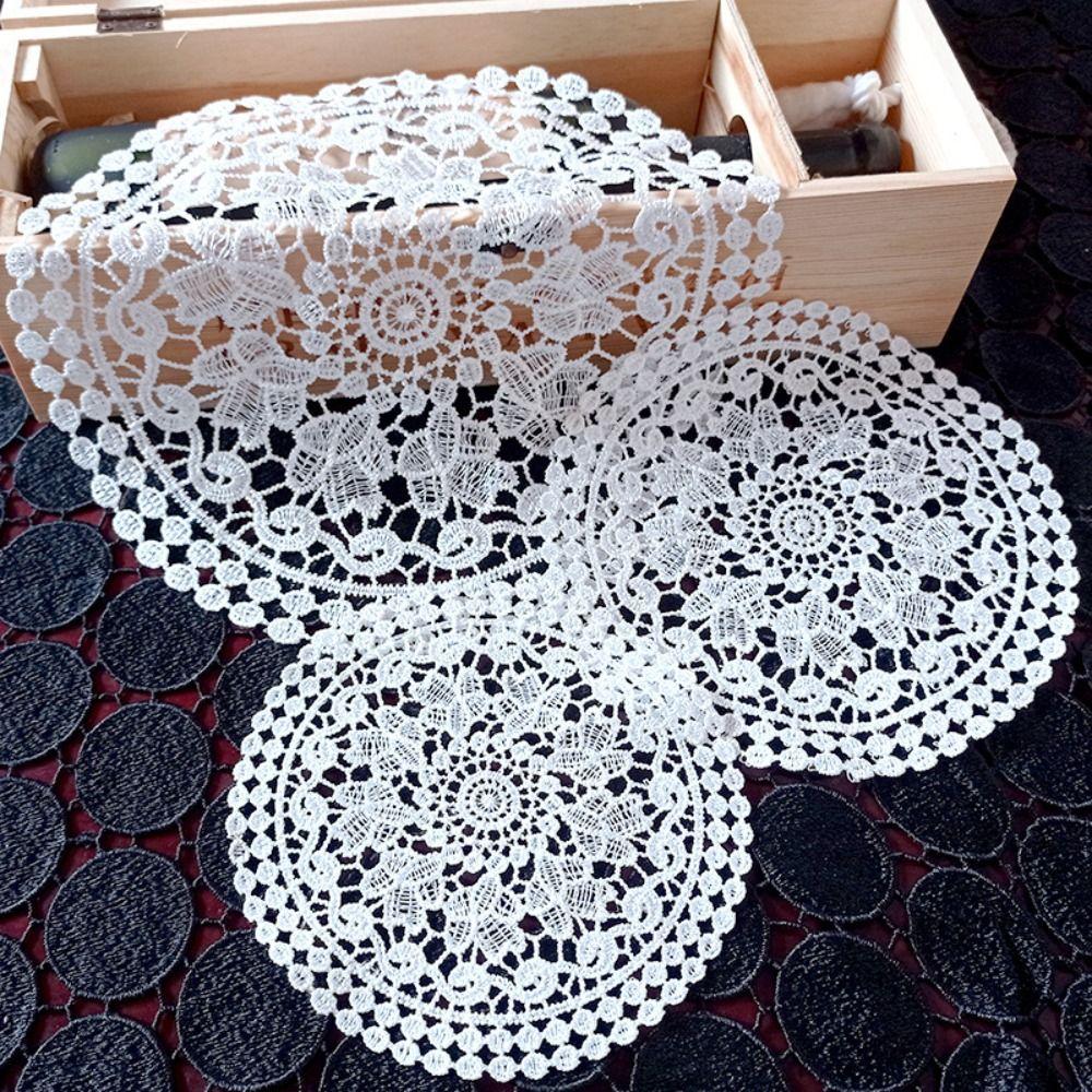 Runde weiße Tischdecke Cup Mat Stickerei Blume Spitze Pad Deckchen Coaster Tischset 25cm-2 von Joom DACH