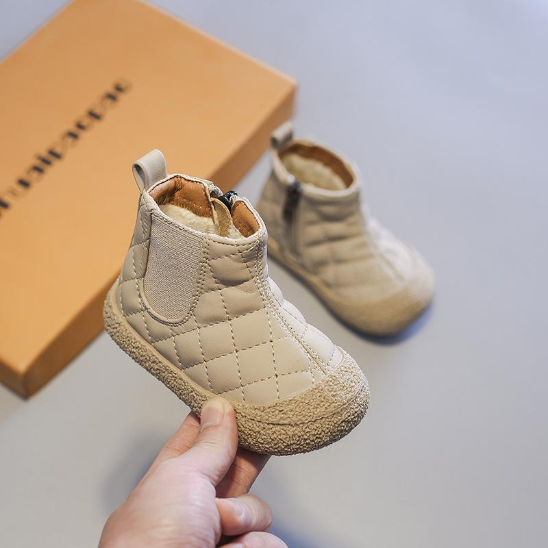 Rutschfeste Socken für Babys und Kleinkinder mit weichen Sohlen, atmungsaktive Schuhe für drinnen und draußen, frühe Bildung 27 beige Rutschfeste Socken für Babys und Kleinkinder mit weichen Sohlen, atmungsaktive Schuhe für drinnen und draußen, frühe Bildung 27 beige von Joom DACH