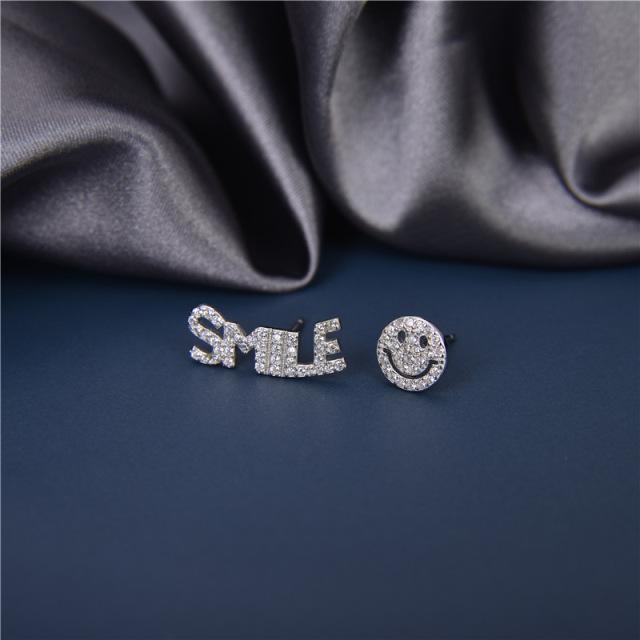S925 Sterling Silber Eingelegte Zirkon Lächeln Ohrringe Frauen Smiley Gesicht Asymmetrische Ohrstecker Edlen Schmuck für Party Geschenk silber von Joom DACH