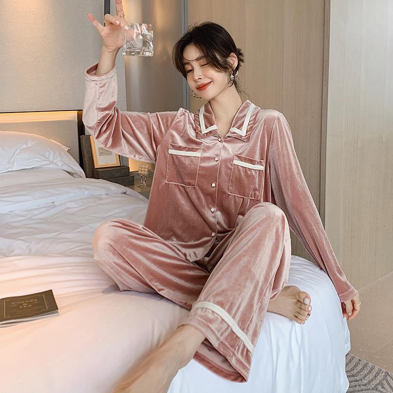 Samtpyjama, Herbst- und Winterpyjama-Set für Damen, Langarmhose, Zweiteiliges Set, Revers-Cardigan, Lockere Hauskleidung, Hauskleidung XL von Joom DACH